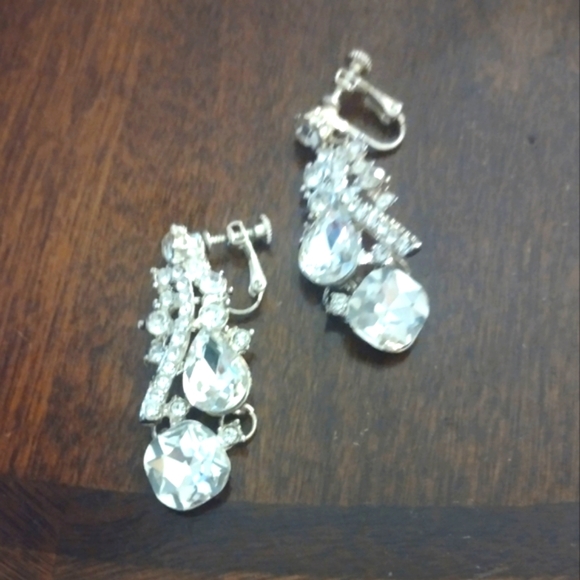 Vintage 60s Crystal Rhinestone Screw Back Earrings - Picture 1 of 3
